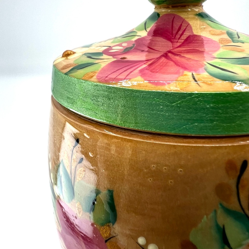 Vintage Wooden Jar Lid Hand Painted Flowers Lathe Turned Lacquered - Picture 4 of 10